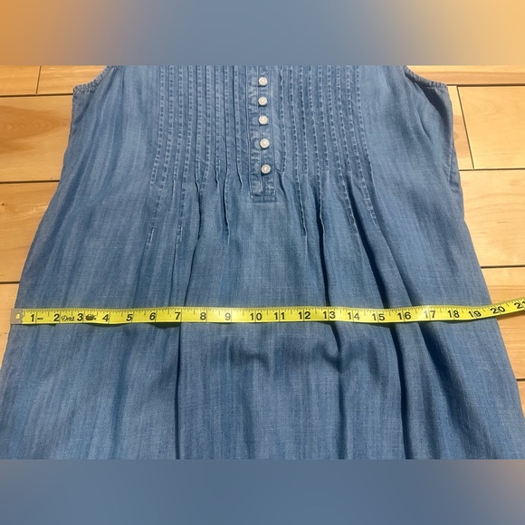 Vineyard Vines Chambray Sleeveless Dress, Size M - Picture 7 of 7